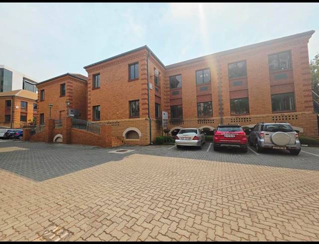 BUSINESS PROPERTY TO RENT IN MENLYN